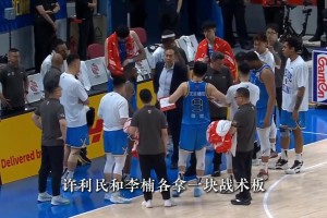 杀进总决！上海男篮返沪时 大批球迷到机场接机迎接他们凯旋
