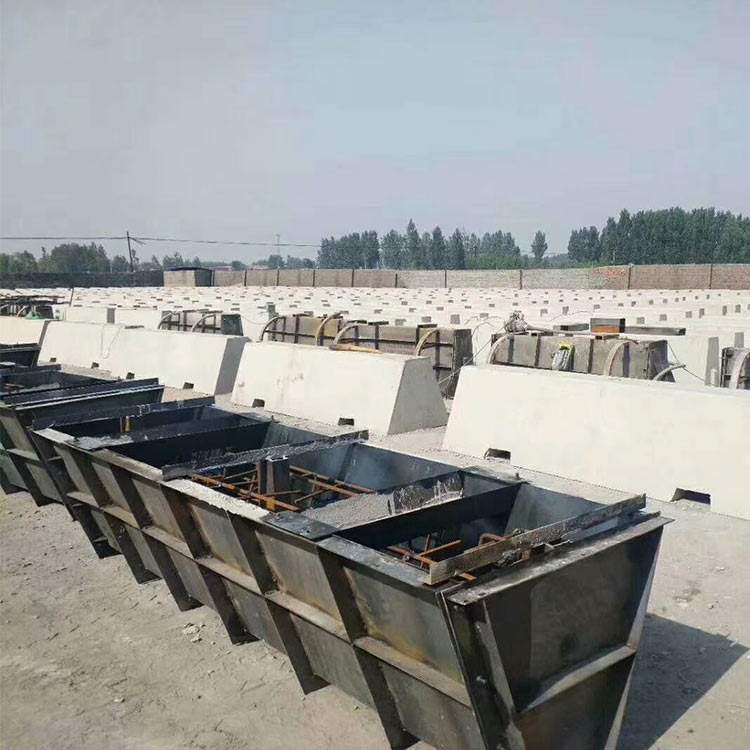 水泥隔离墩模具 隔离墩模具厂家.jpg