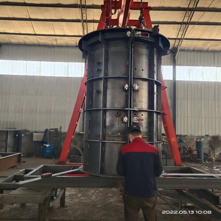 1663974194247338.jpg 污水井钢模板.jpg